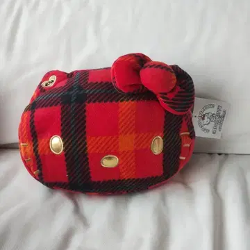 산리오 40주년 헬로키티 타탄 체크 담요