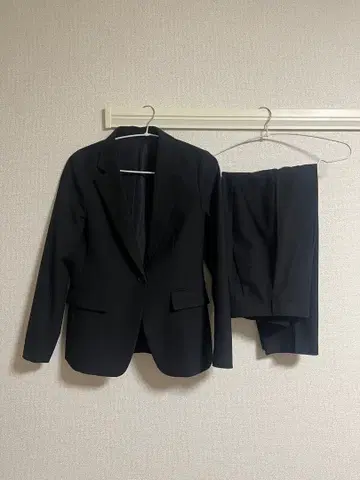 GU 워셔블 테일러드 자켓 워셔블 테이퍼드 팬츠 세트