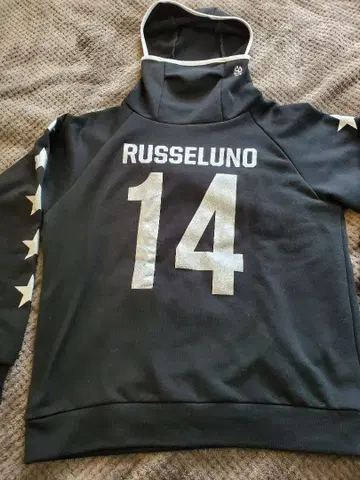 RUSSELUNO 후드 마스크 포함 블랙 실버 후드티 size 6