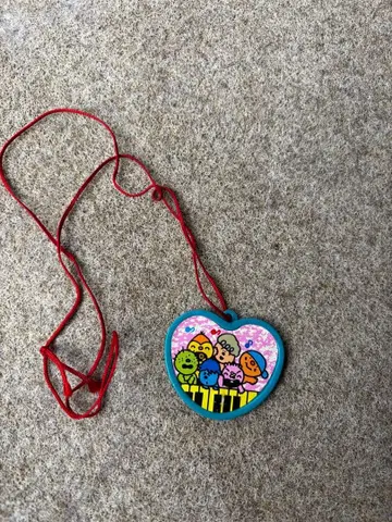 이런 아이가 있을까 하트 모양 펜던트