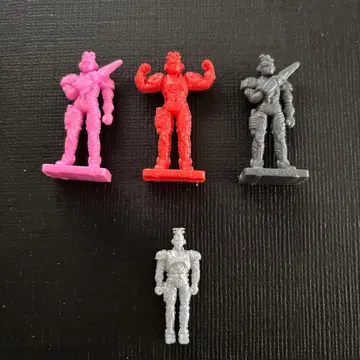 중갑 비 파이터 인형 지우개