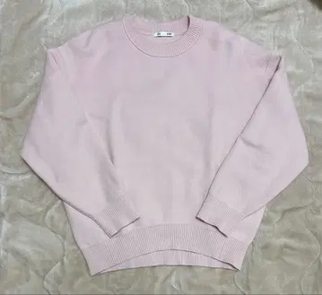 GU 핑크 긴팔 니트 스웨터 M 사이즈