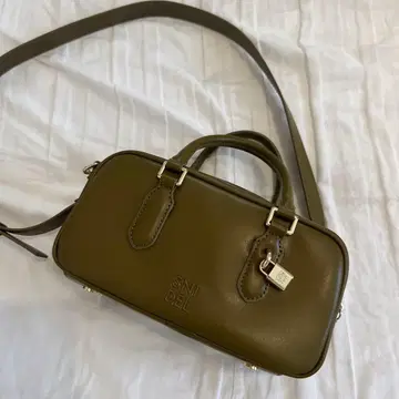 SNIDEL 스나이델 숄더백 올리브 그린