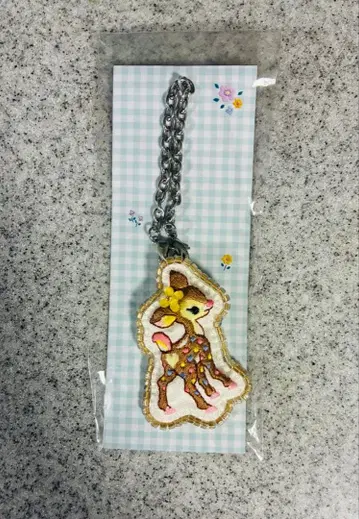 러브리 바이 페이러 스피카피카 콜라보 밤비 참 미사용 새상품