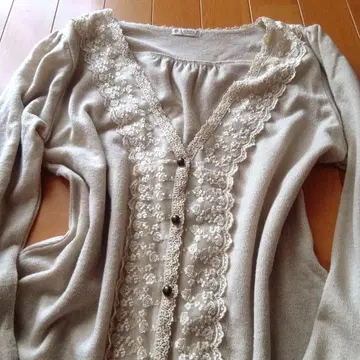 axes femme 레이스 포함 베이지 플레어 가디건 y2k 히메카지