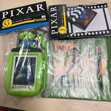 픽사 해피 복권 G상 피규어 카드 홀더 덤 포함 리틀 그린맨