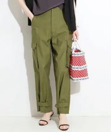 IENA LA BOUCLE 백 새틴 카고 팬츠