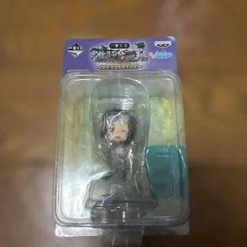 진격의 거인 한지 피규어