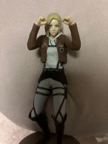 진격의 거인 애니 레온하트 제일복권 피규어