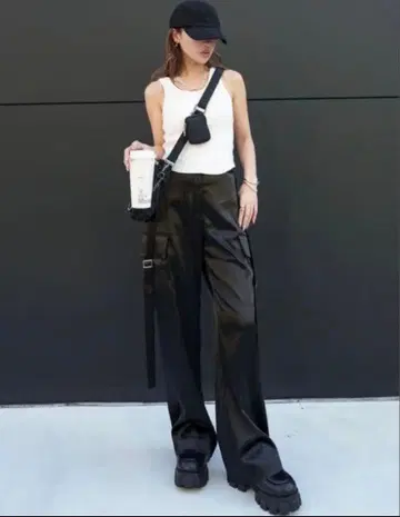 그램립스 사이드벨트 새틴 WIDE-PANTS 블랙