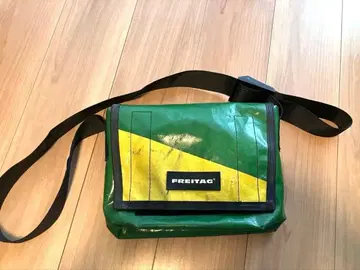 FREITAG 메신저 백 그린과 노랑