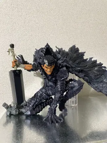 제일복권 베르세르크 갓츠 피규어