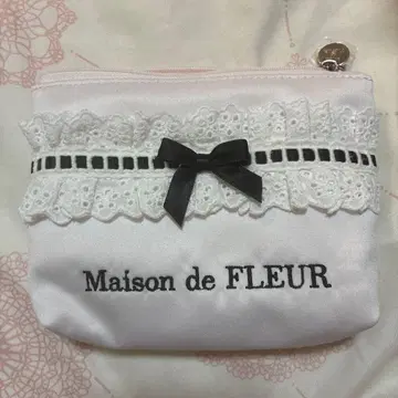 Maison de FLEUR 코튼 프릴 파우치 핑크