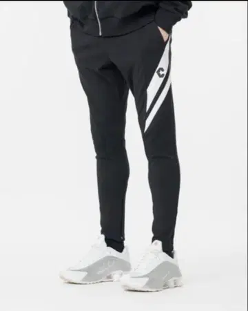 택 없음! 미사용 새상품! 크로노스 CRONOS 조거 팬츠 40(L)