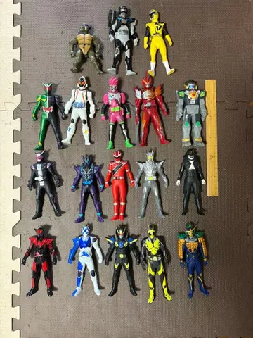 슈퍼전대 히어로 피규어 대소