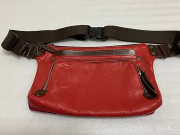 [가격 인하 가능] DOUBLES 가죽 바디백 웨스트 파우치