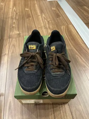 오니츠카타이거 스니커즈 26.5cm 1183A822