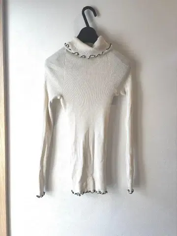 Oscalito 오스칼리토 울 실크 터틀넥 니트 3 새상품급