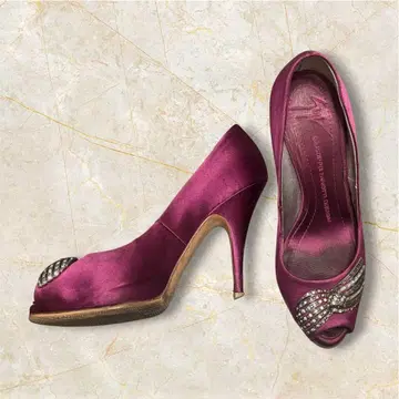 주세페 자노티 비쥬 장식 오픈토 펌프스 마젠타