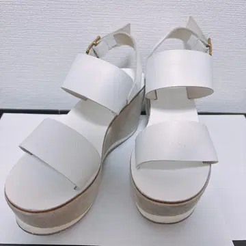 파비오 루스코니 36 통굽 샌들 웨지우드 화이트 가죽