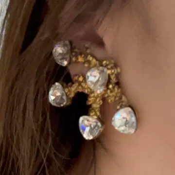 골드 크리스탈 빈티지 귀찌