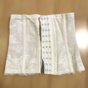 화이트 레이스 코르셋 브라이덜 이너 트림프
