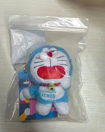 100% 도라에몽 & 프렌즈전 키체인 코주머니