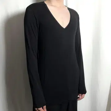 NO ID. V neck long sleeve t-shirts