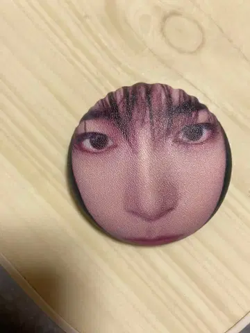 ZEROBASEONE 성한빈 쿠션 캔뱃지