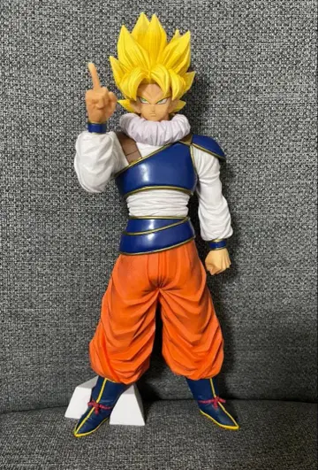 드래곤볼 손오공 피규어