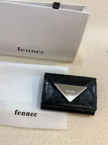 새상품 Fennec 3단 폴더형 지갑 블랙