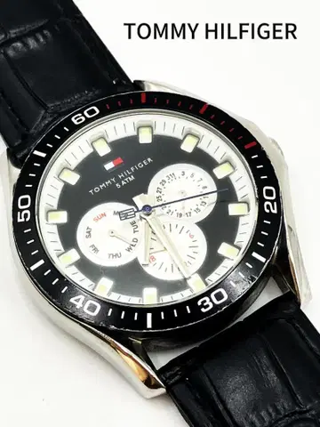 TOMMY HILFIGER 크로노그래프 손목시계
