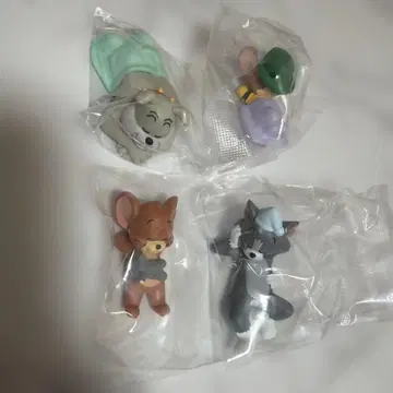 톰과 제리 가챠가챠 아직 졸려