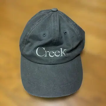 Creek 캡 차콜 색상