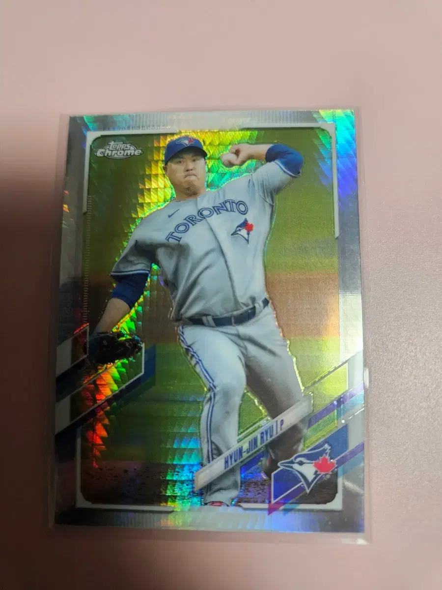 류현진 2021 Topps Chrome 프리즘 리플렉터 카드