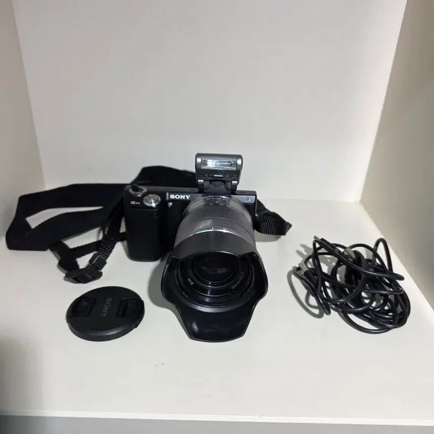 소니 NEX-5미러리스 카메라 + 플래시 렌즈캡 포함