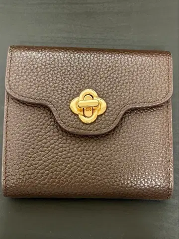 미사용 새상품 Hashibami 하쉬바미 플라워 모티브 지갑