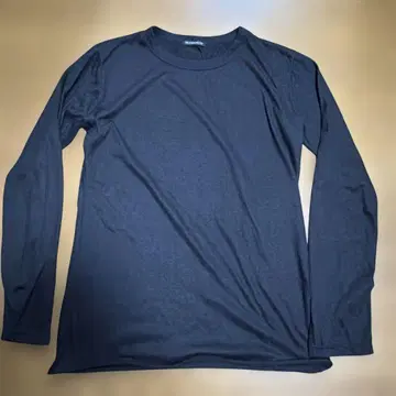 ANN DEMEULEMEESTER 블랙 긴팔 티셔츠