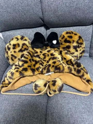 초기 레오파드 무늬 퍼 귀도리 모자 미니 디즈니