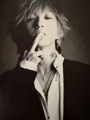 저스틴 데이비스 라지 크로스 목걸이 저스틴 데이비스 키요하루 블랙