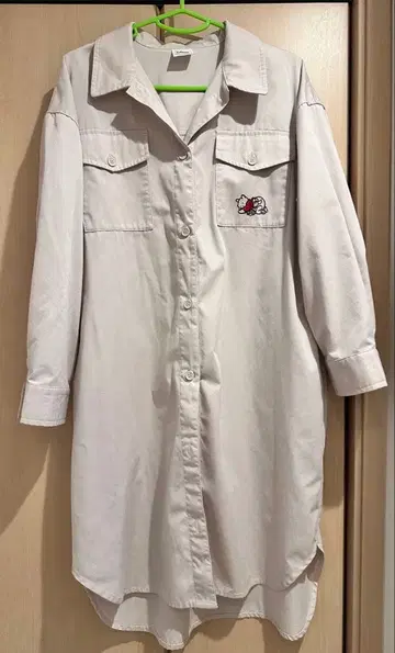 곰돌이 푸 롱 셔츠 셔츠 원피스 베이지