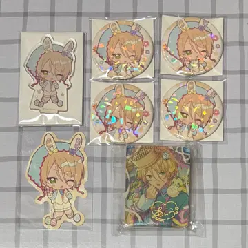 앙스타 아이라 애니카페 아크릴 스탠드 콜렉터블 캔뱃지 스티커