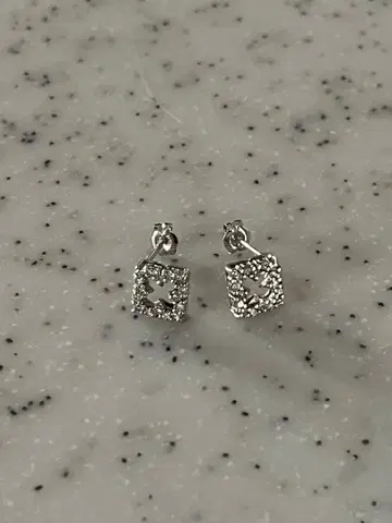 K14WGx 다이아몬드 플라워 귀걸이