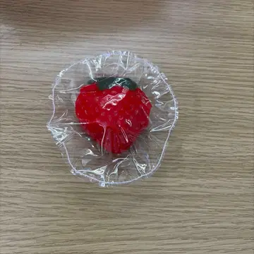 kikisquishy S 사이즈 딸기