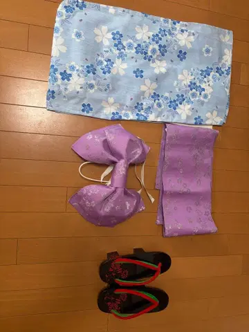 스카이블루 꽃무늬 유카타 보라색 오비 일본 나막신 세트