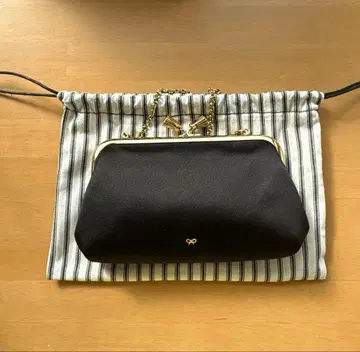 안야 힌드마치 태슬 모드 새틴 블랙