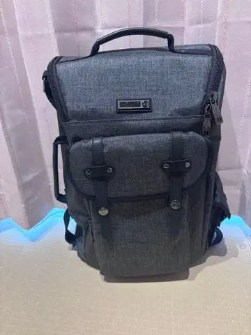 D.KELLY 그레이 백팩