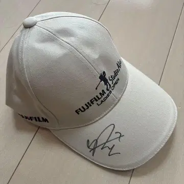 FUJIFILM 스튜디오 앨리스 요시다 스즈 선수 사인 포함 캡