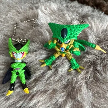 드래곤볼 udm 셀 2체 세트 키링 피규어