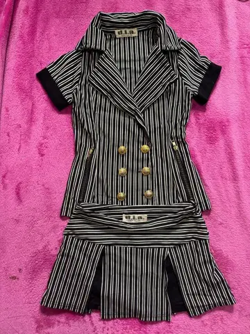 d.i.a. 스트라이프 셋업